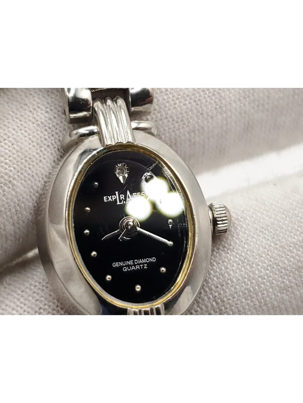 LA Express Quartz Watch 16mm Womens New Battery Silver Tone Black Dial